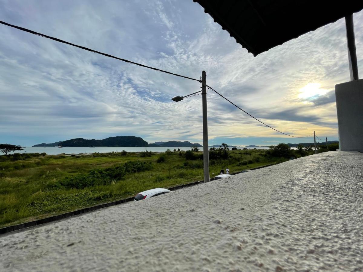 Langkawi Cozy Holiday Home At Taman Simfoni By Zervin Kuah Exterior photo